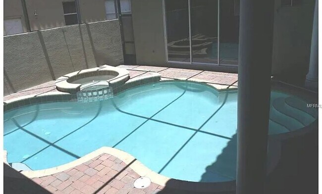 Foto del edificio - 488 Chelsea Ave