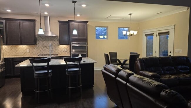 Building Photo - 6002 Bedstone Dr