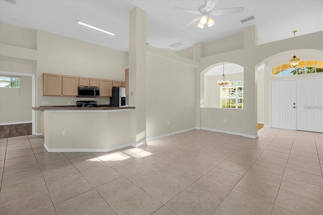 Foto del edificio - 13131 Luxbury Loop