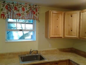 Building Photo - 6214 E Hemlock Dr