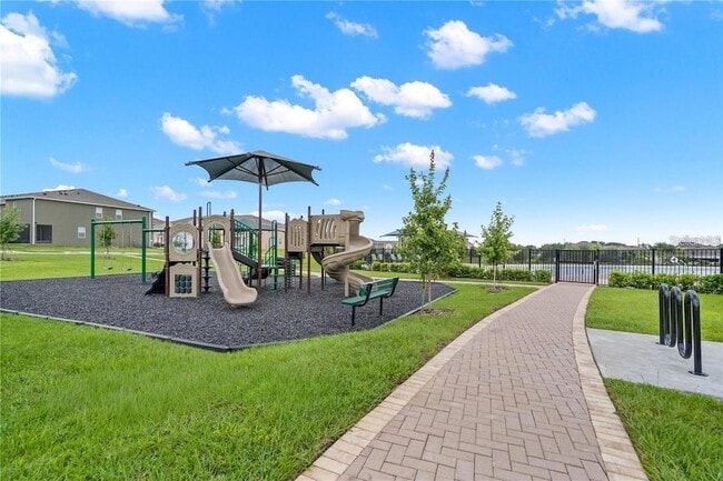 Foto del edificio - 2419 Bevel Ln