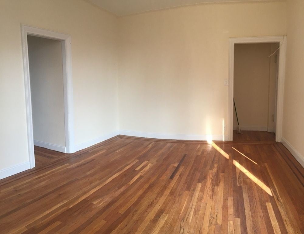 Primary Photo - 225 13th St