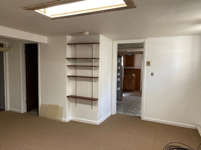 Interior - 1023 N 38th St