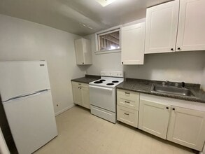 Building Photo - 1121 N 12th St