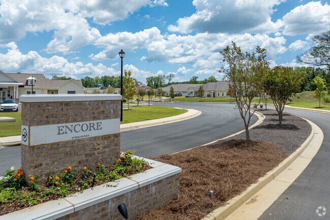 Entrada - Encore at Beacon Place