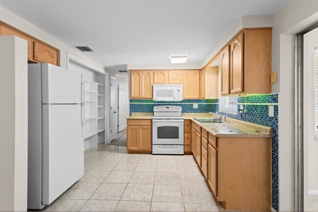 Foto del edificio - 2509 Sweetwood Dr