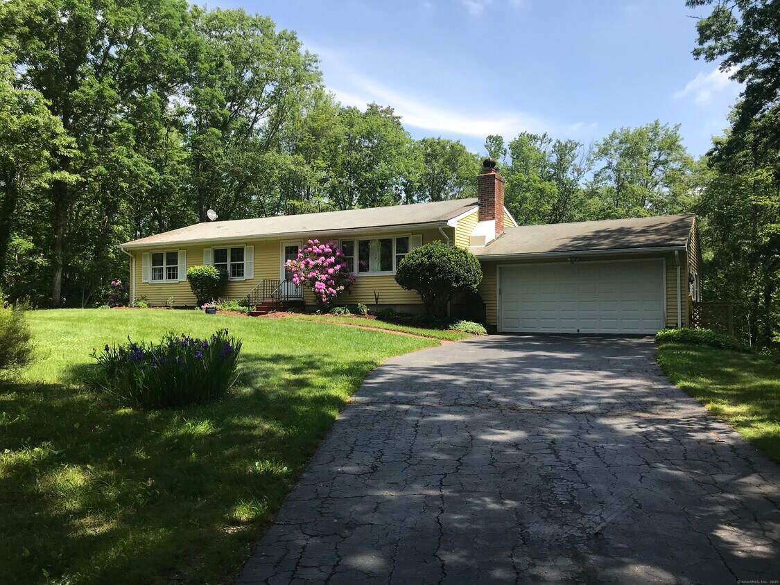 Foto principal - 475 Saw Mill Rd