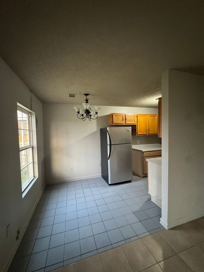 Building Photo - 2 Bed / 1 Bath Duplex in Weiner, AR