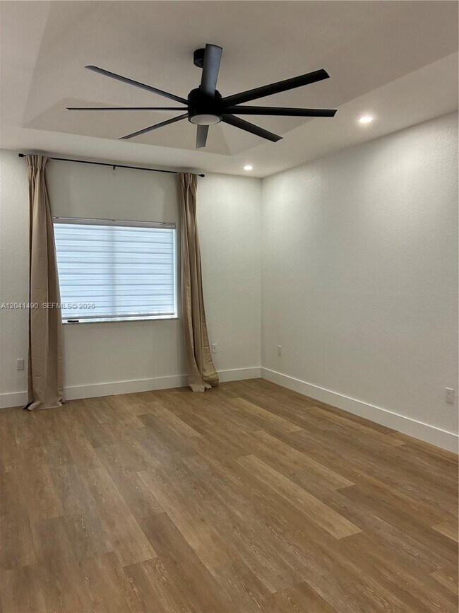 Foto del edificio - 211 SW 15th Terrace
