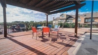 Building Photo - 2610 Encina Dr