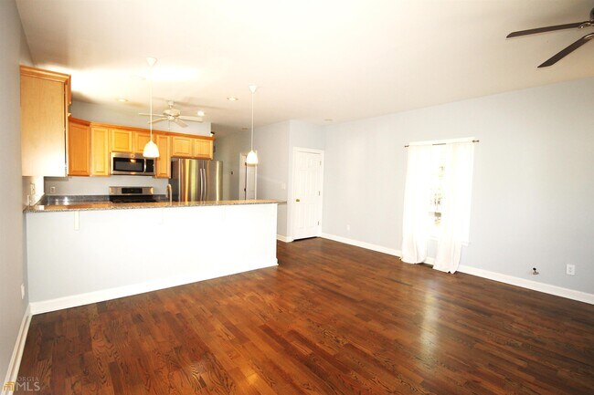 Building Photo - 1036 Manigault St SE
