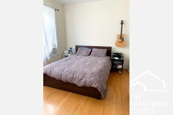 Foto del edificio - 5055 N Damen Ave