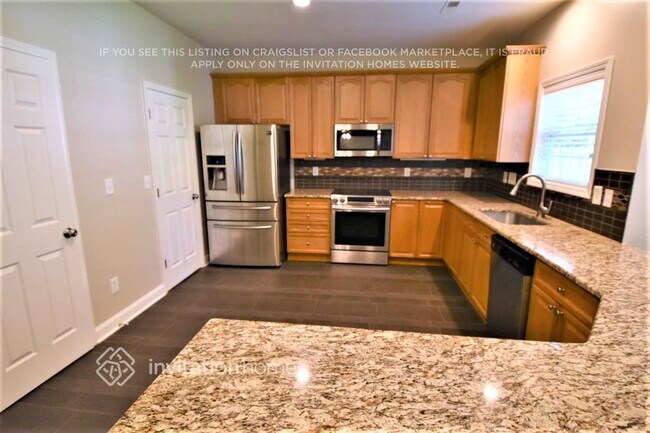 Foto del edificio - 128 Cloister Ln