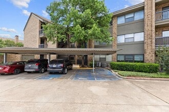 Building Photo - 8888 Tallwood Dr