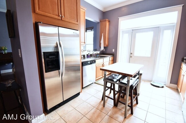 Building Photo - 2 br, 2.5 bath Apartment - 425 NE 2nd Avenue
