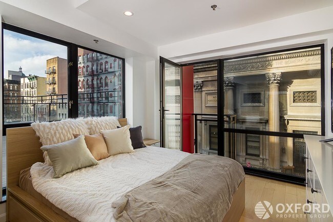 Foto del edificio - 227 Grand Street