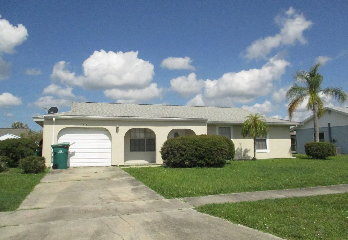 Primary Photo - Affordable 3br in Beautiful South Gulf Cove