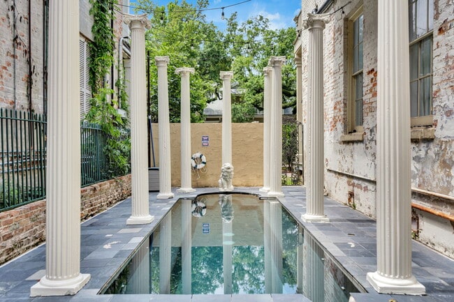 Building Photo - 1839 Esplanade Ave