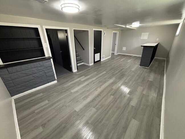 Foto del edificio - Cozy 3-bed home in Gary!