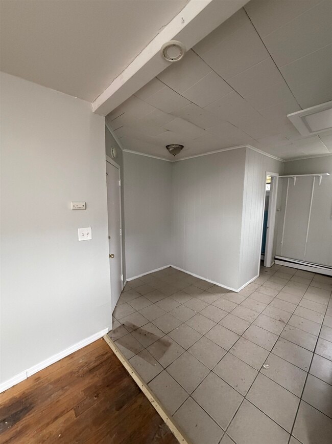 Foto del edificio - 187 Beacon Ave