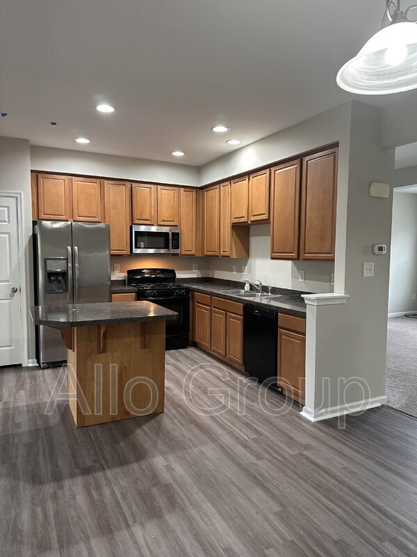 Foto del edificio - 205 Arctic Ln