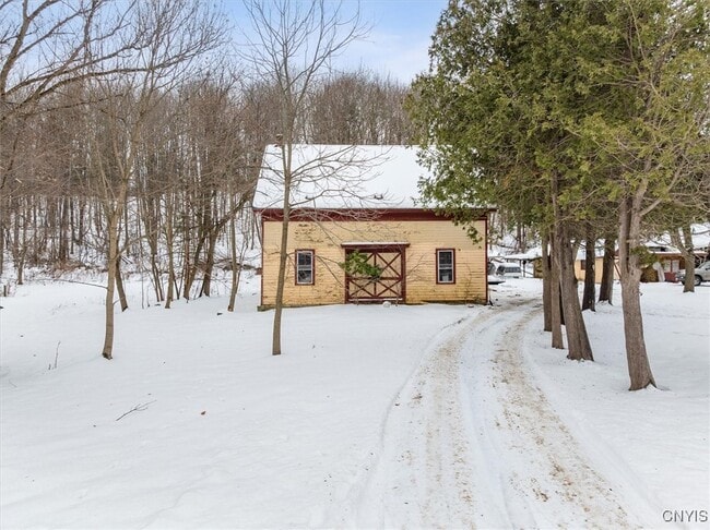 Foto del edificio - 7530 Dugway Rd