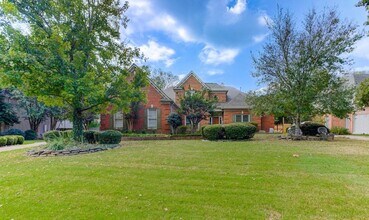 Building Photo - 1775 Hartwell Manor N
