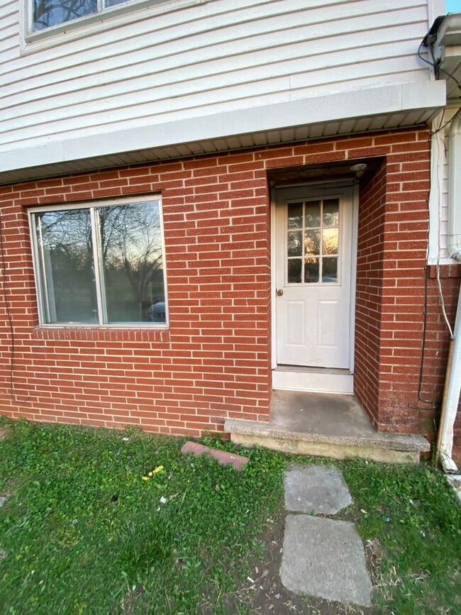 Foto del edificio - KY-150 Pembroke Oak Grove Rd