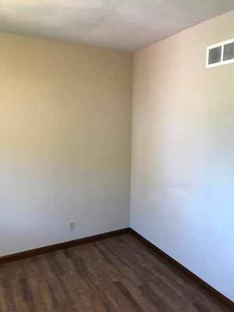 Foto del edificio - 2115 N Center St