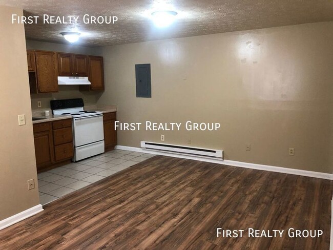 Building Photo - 1 Bedroom, 1 Bath Apartment for Rent in Da...