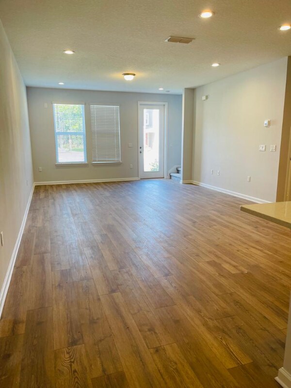 Building Photo - 11179 Minnetta Ct