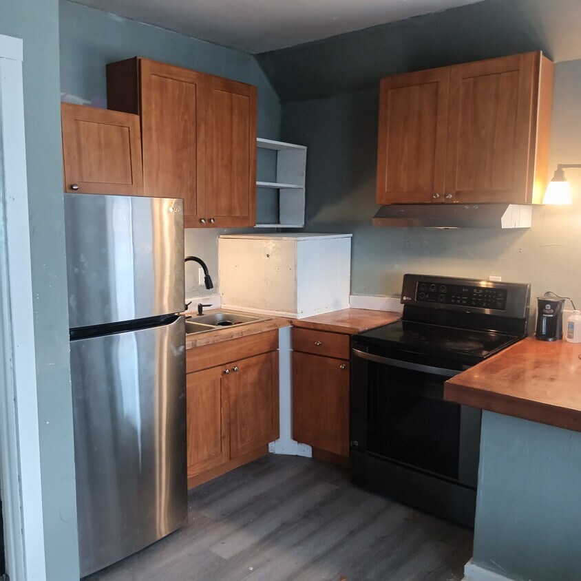 Foto principal - 210 N F St