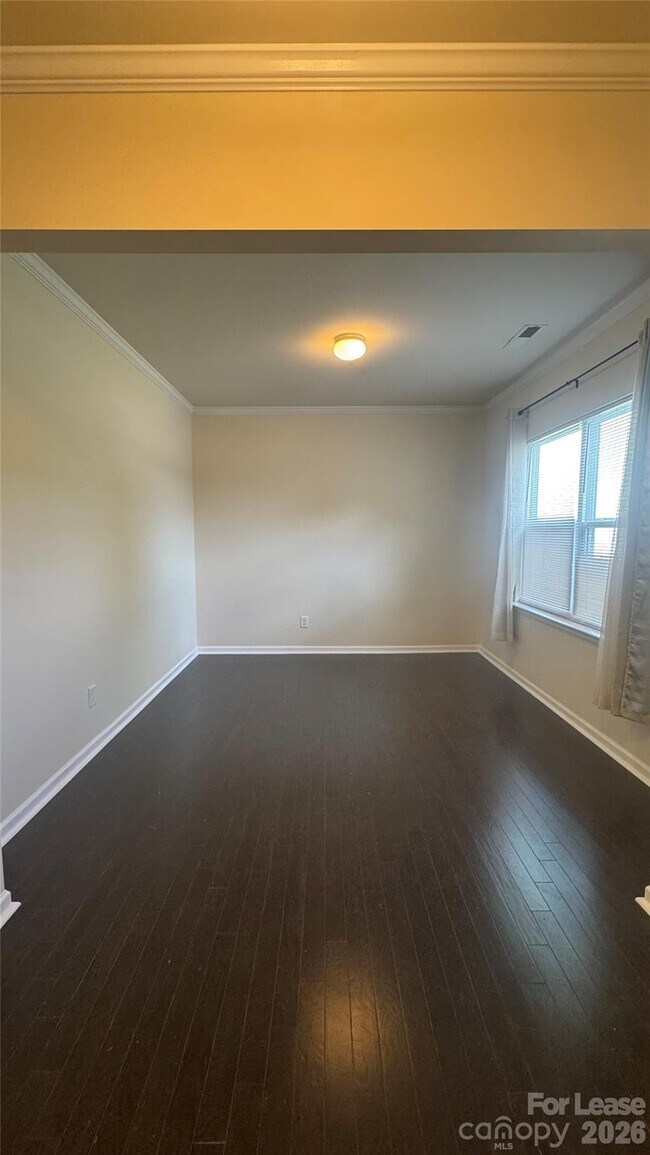 Foto del edificio - 504 Twelve Oaks Ln