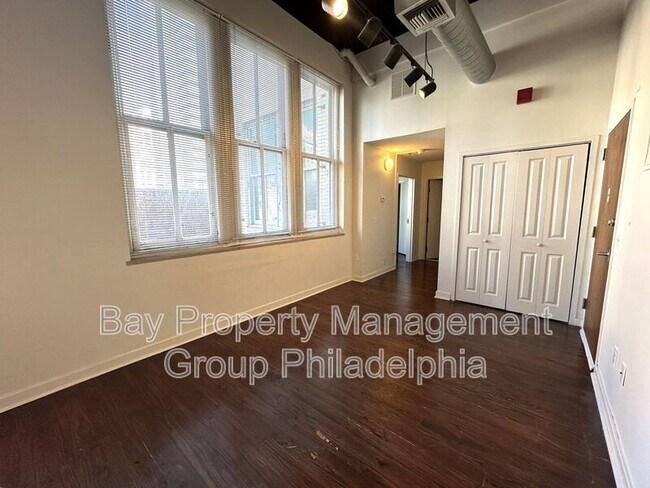 Building Photo - 1510 Chestnut St