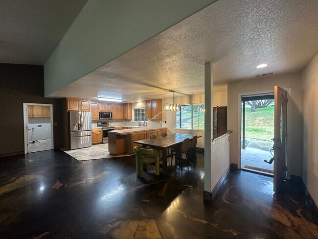 Foto del edificio - 2384 Choctaw Rd