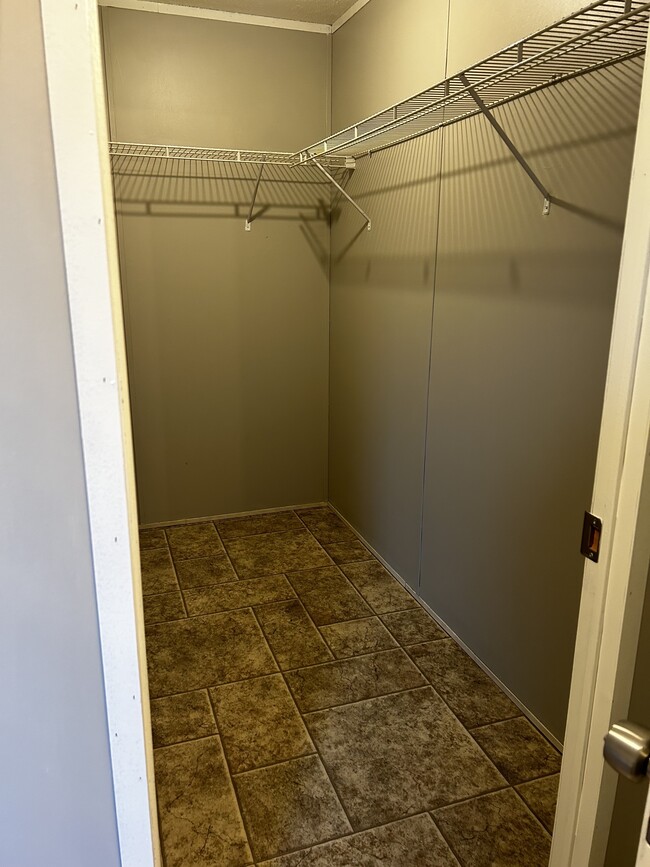 Building Photo - 31 Buena Vis Dr
