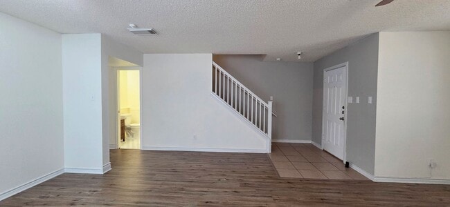 Photo - 3 BED/2.5 BATH IN LOVELY SCHERTZ! Less than 5 miles to Randolph AFB House