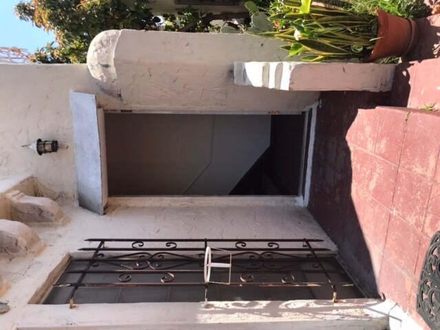 Foto del edificio - 1830 Mariposa N Ave