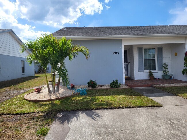 Foto del edificio - 2927 Stillwell Ct