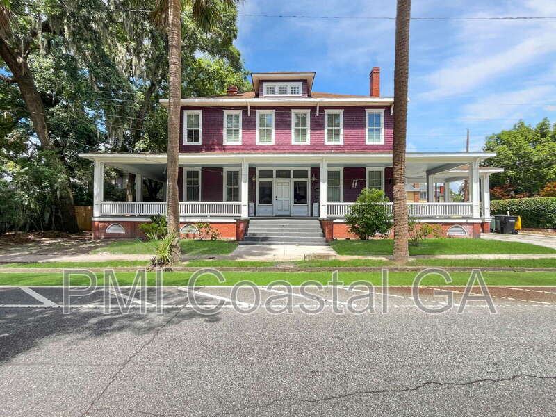 Foto principal - 2115 Lincoln St