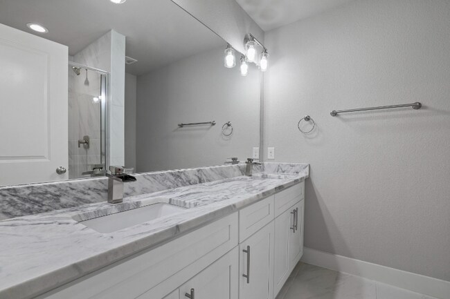 Foto del edificio - Room in House on Harding St