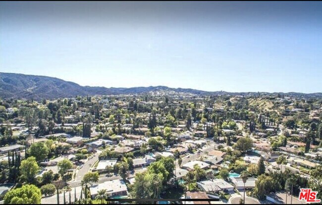 Foto del edificio - 19246 Liam Ln