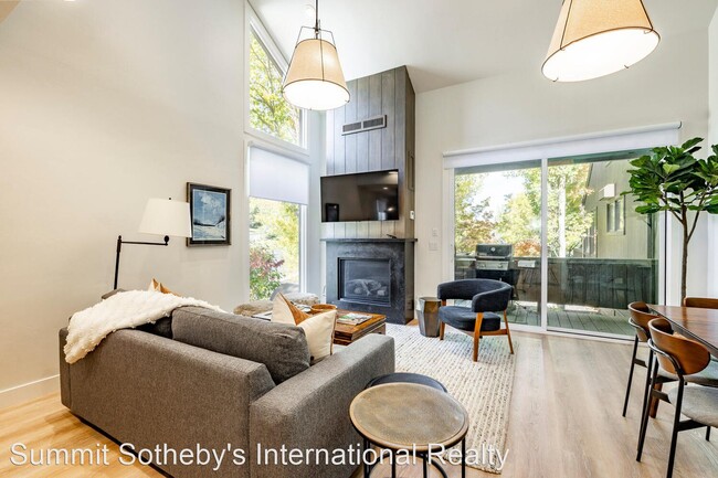 Building Photo - 1 br, 2 bath House - 1480 Three Kings Dr #15