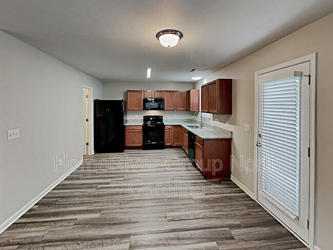 Building Photo - 3028 Desmond Woods Dr