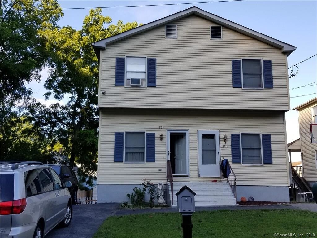 Primary Photo - 854 Hart St Ext