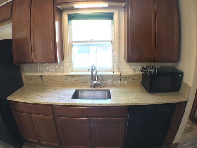 Foto del edificio - 812 5th St