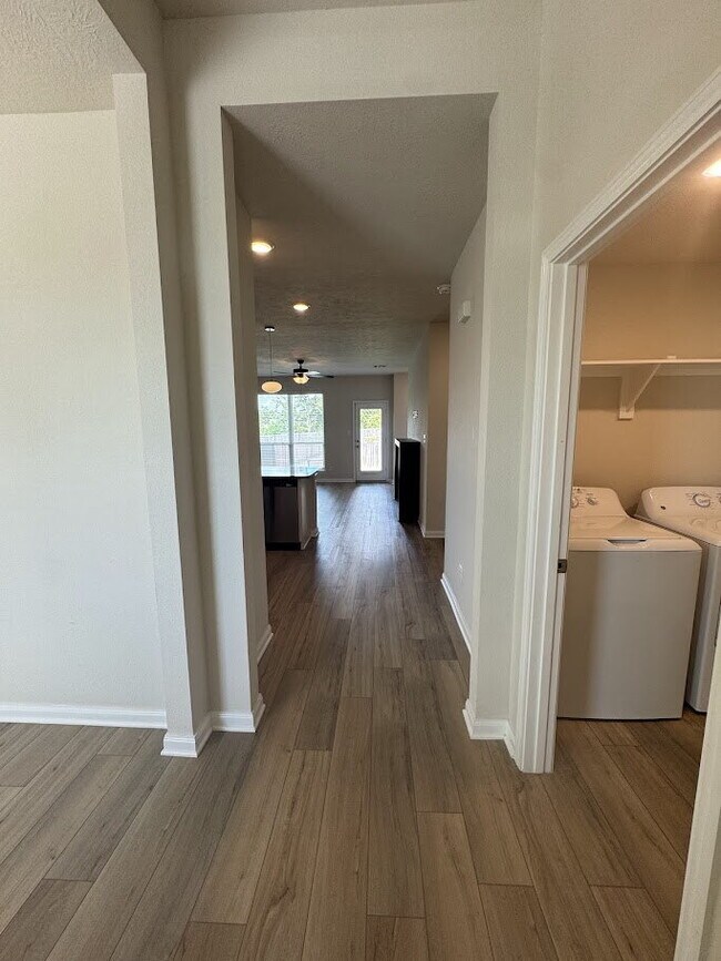 Building Photo - Enjoy the tranquility!