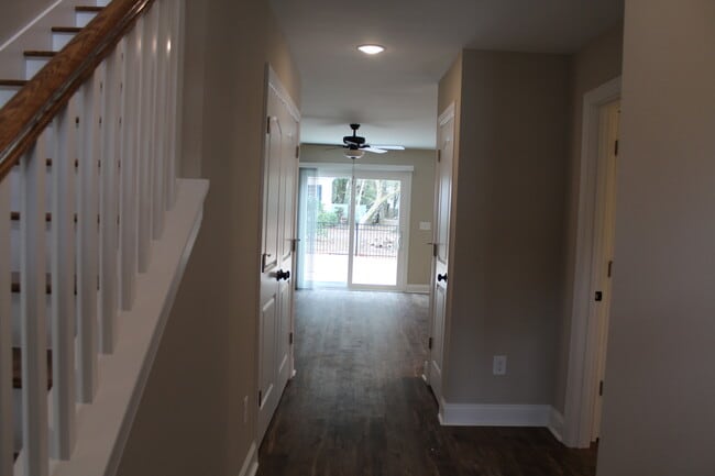 entryway - 581 Bend Ave