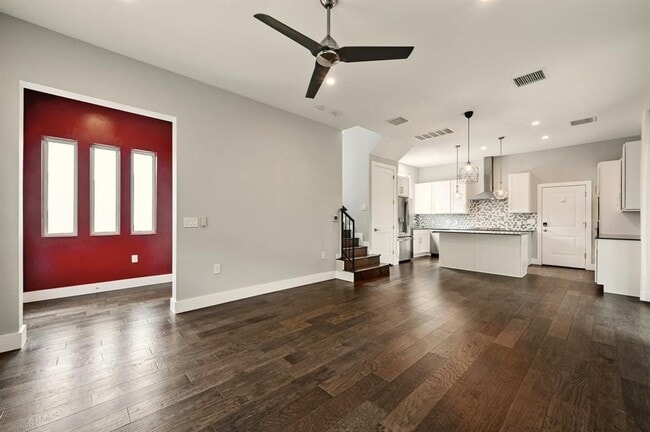 Foto del edificio - 2305 E 16th St