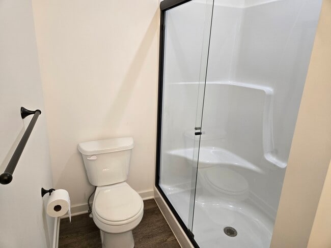 Foto del edificio - 5278 Pinecrest Ct N